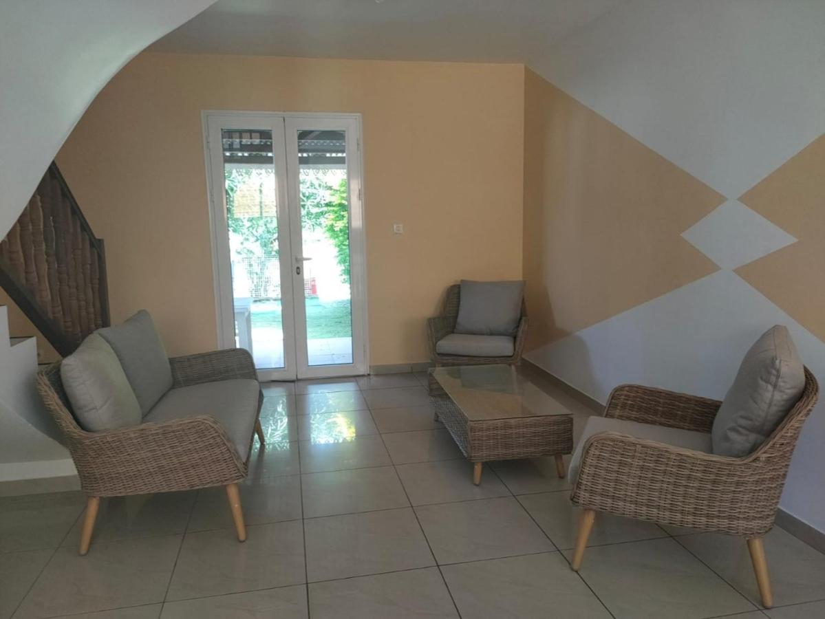 Petite Maison A 12Mn Du Bassin De Manapany Saint-Joseph Exteriör bild